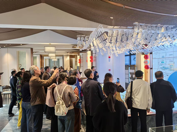 康养+旅游，，，，，激活墟落振兴新引擎